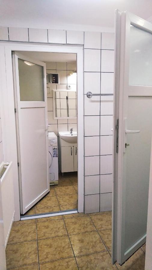 Hostel Maros Győr Eksteriør billede