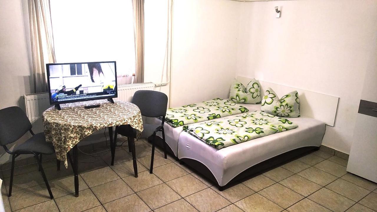 Hostel Maros Győr Eksteriør billede